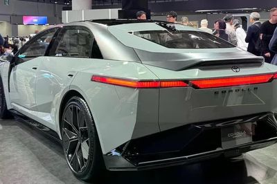 Xe Toyota bán chạy nhất mọi thời đại sắp có màn 'lột xác'