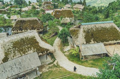Xà Phìn - Ngôi làng phủ kín rêu xanh như trong chuyện cổ tích