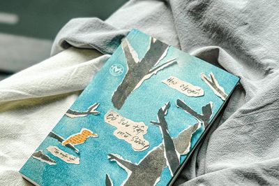 Từ cõi mù sương nhìn vào đời sống