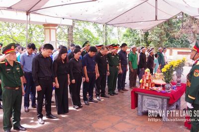 Đưa liệt sĩ Nông Văn Băng về với đồng đội