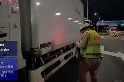 Dùng biên bản quá hạn chạy xe trên cao tốc, tài xế và chủ xe bị phạt 48 triệu đồng