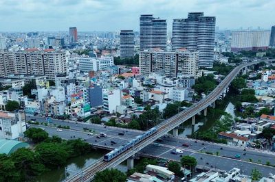 TP.HCM đề xuất 'làn xanh', hỗ trợ lãi vay để kéo nguồn lực vào hạ tầng