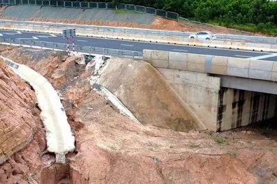 Yêu cầu xử lý sạt lở tại cao tốc Biên Hòa - Vũng Tàu