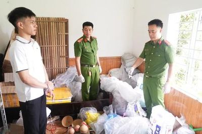 Bắt thanh niên 'gom' gần 1 tấn thuốc pháo và các nguyên vật liệu để sản xuất pháo bán ra thị trường