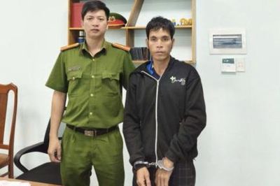 Bắt khẩn cấp đối tượng đổ xăng đốt cha ruột tử vong