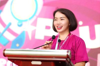 Hiệu phó Chuyên Ngoại ngữ nhắn tân học sinh: 'Bản lĩnh để không đánh mất mình'