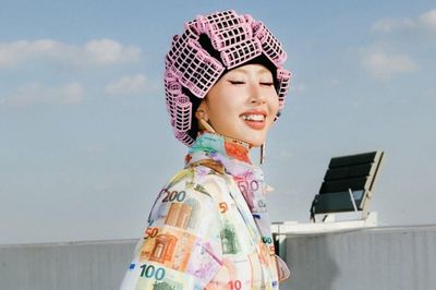 Quỳnh Anh Shyn hóa 'girl phố', mang lô cuốn tóc đến Italy
