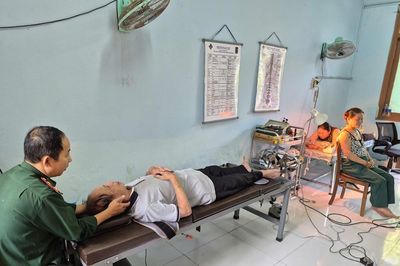 Phòng khám '0 đồng' của người lính quân y