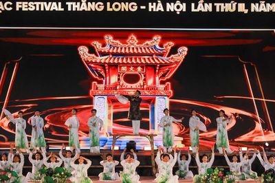 Từ Ngày Văn hóa Việt Nam đến thương hiệu và nguồn lực phát triển quốc gia