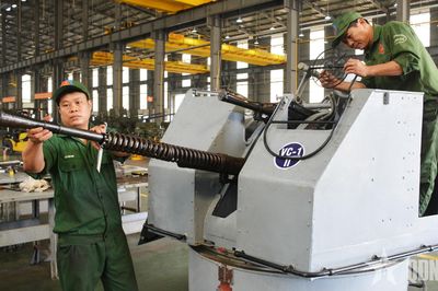 Xí nghiệp Liên hợp Z751: Biến khó khăn trong sửa chữa thành sáng kiến kỹ thuật