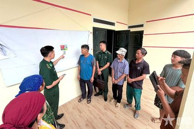 Đồn Biên phòng Cửa khẩu quốc tế Thanh Thủy: Đưa pháp luật đến người dân vùng biên qua mã QR