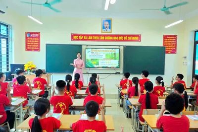 Nâng cao năng lực số cho giáo viên, đưa AI vào lớp học ở Phú Thọ