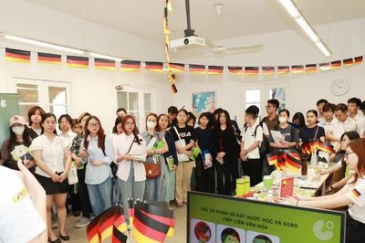 Đi làm việc ở nước ngoài: Tiếp cận cơ hội, hạn chế rủi ro