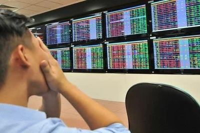 PNJ, NVL nằm sàn, hàng chục triệu cổ phiếu chất đống dư bán