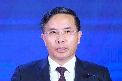 Thống đốc Phạm Đức Ấn: Kỳ thực tập của sinh viên không phải để rót nước, pha trà