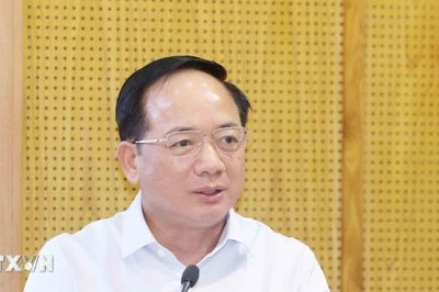 Trưởng Ban Tuyên giáo Trung ương Trịnh Văn Quyết tiếp xúc cử tri Tuyên Quang