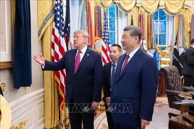 Đại sứ Mỹ tiết lộ ông Trump ngỏ ý bán vũ khí cho Trung Quốc