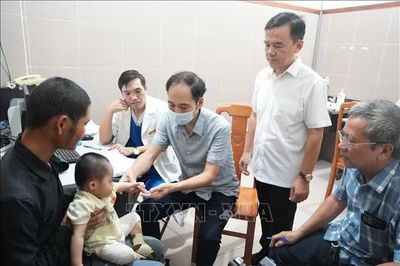370 trẻ em khó khăn được khám, xem xét phẫu thuật dị tật, khuyết tật