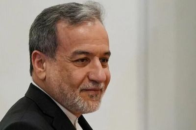 Ngoại trưởng Abbas Araghchi: Iran chờ Mỹ chính thức phản hồi kế hoạch ngừng bắn tại Hormuz