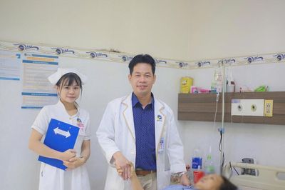 Cô gái 33 tuổi bị sét đánh giữa đêm giông
