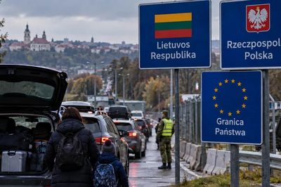 Ba Lan và Litva chuẩn bị kế hoạch sơ tán xuyên biên giới cho các nước Baltic
