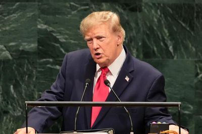 Tổng thống Trump từ chối đề xuất ngừng bắn của Iran, Tehran tuyên bố không nhượng bộ