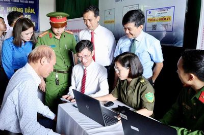 Lấy kết quả, sản phẩm làm thước đo