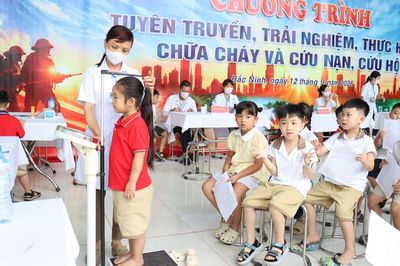 Sàng lọc sớm bệnh học đường