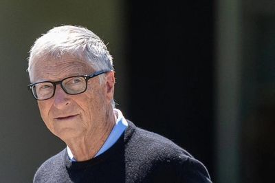 Kiểm soát rủi ro AI: Bill Gates phản đối quan điểm cạnh tranh của Tổng thống Donald Trump