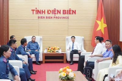 Phó Bí thư Tỉnh ủy Nguyễn Văn Thắng tiếp Đoàn đại biểu Viện Kiểm sát Nhân dân tỉnh Phông Sa Lỳ
