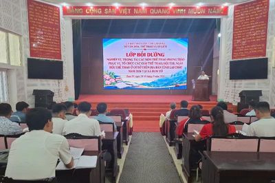 Bồi dưỡng nghiệp vụ trọng tài thể thao phong trào ở cơ sở