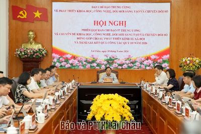 Thủ tướng Chính phủ: Tập trung tháo gỡ các điểm nghẽn về chuyển đổi số