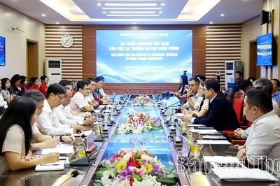 Samsung Việt Nam khảo sát xây dựng SIC Lab và đào tạo nhân lực tại hai trường ở Phú Thọ