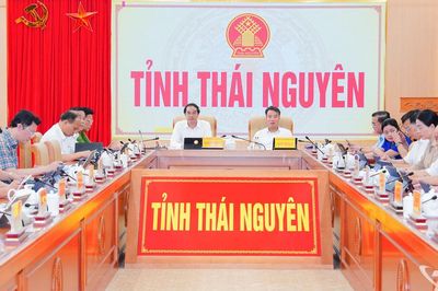 Quyết liệt hoàn thành các nhiệm vụ về chuyển đổi số, tạo động lực tăng trưởng