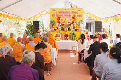 Hà Nội: Chùa An Lạc tổ chức Lễ thượng lương, an vị long cốt ngôi Tam bảo