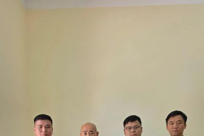 Bắc Ninh bàn giao hai đối tượng truy nã cho Công an Trung Quốc