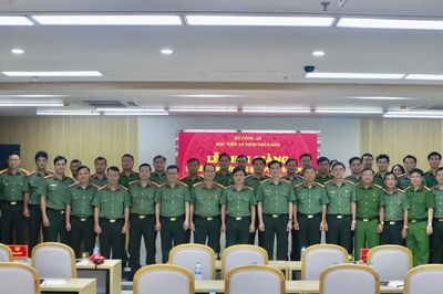 Học viện ANND khai giảng lớp bồi dưỡng kiến thức quốc phòng, an ninh đối tượng 2