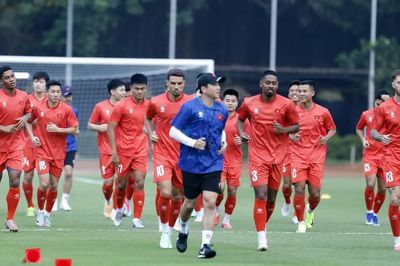 ĐT Việt Nam sẵn sàng cho cuộc đối đầu 'đoàn voi chiến'