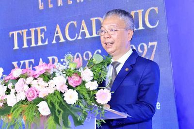 TS Nguyễn Quốc Chính giữ chức vụ Hiệu trưởng Trường Đại học Quốc tế (Đại học Quốc gia Thành phố Hồ Chí Minh)