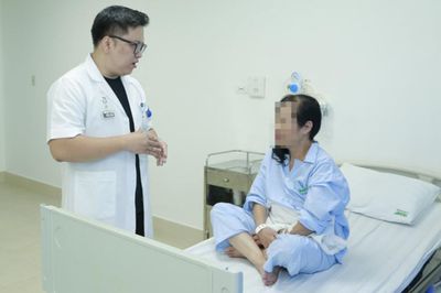 Phát hiện túi phình trong đầu, người phụ nữ mất ngủ vì sợ mạch máu vỡ