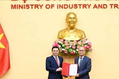 Công bố và trao quyết định bổ nhiệm Thứ trưởng Bộ Công Thương