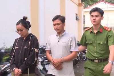 Vừa mãn hạn tù, 2 đối tượng lại dùng chiêu chuyển khoản giả để lừa đảo