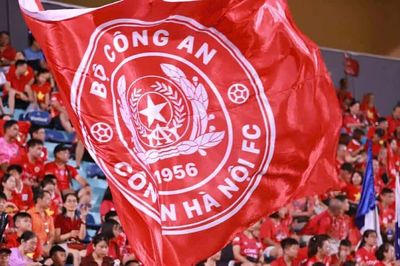 Cuộc hẹn ở nơi cất giữ thanh xuân của nhiều thế hệ yêu bóng đá Thủ đô