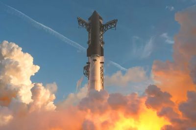 Khoảnh khắc 33 động cơ Starship cùng lúc khai hỏa