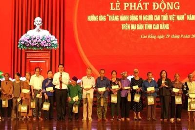 Quan tâm chăm lo, phụng dưỡng người cao tuổi bằng những việc làm thiết thực