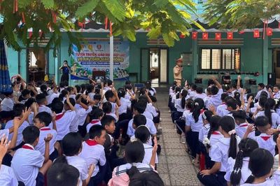 Nâng cao ý thức chấp hành pháp luật giao thông cho học sinh xã Bà Nà
