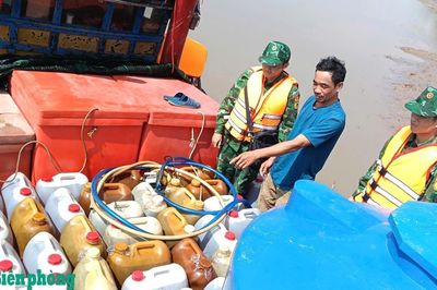 Bộ đội Biên phòng tỉnh Vĩnh Long phát hiện nhiều tàu cá vi phạm quy định về khai thác thủy sản