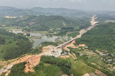Hé lộ danh mục 29 dự án đường bộ cao tốc ưu tiên kêu gọi đầu tư
