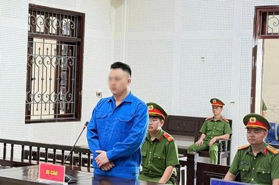 Cầm cố xe của bạn rồi trộm lại để trả