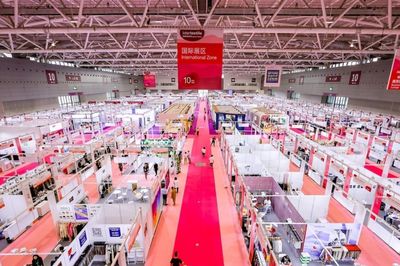Muốn rời 'công xưởng' Trung Quốc, phương Tây nhận ra sự thật phũ phàng